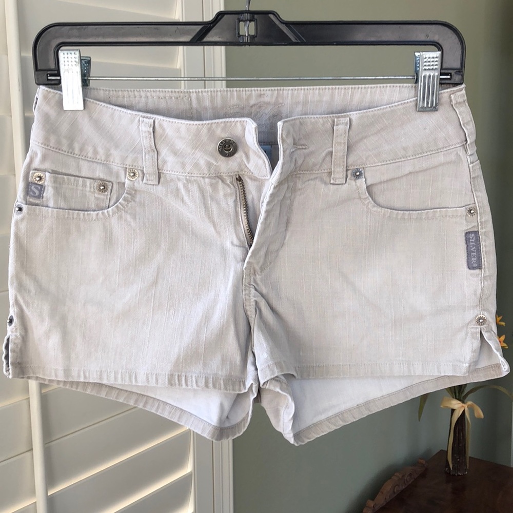 SILVER khaki shorts GUC